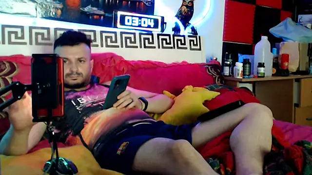 Hugec0ck007 Webcam show