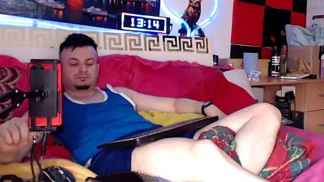 Show de Hugec0ck007 na webcam