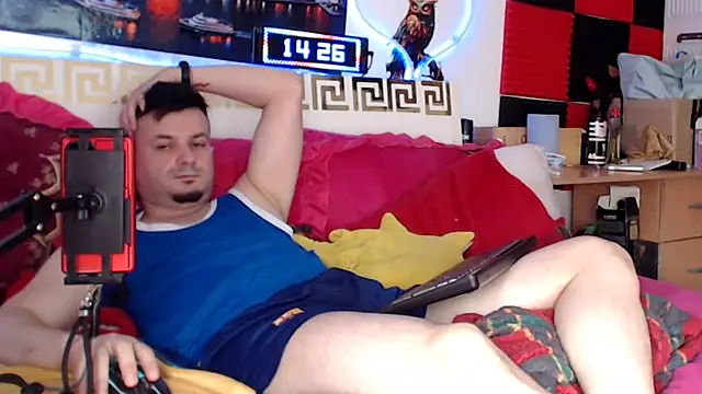 Hugec0ck007 Шоу с уебкамера