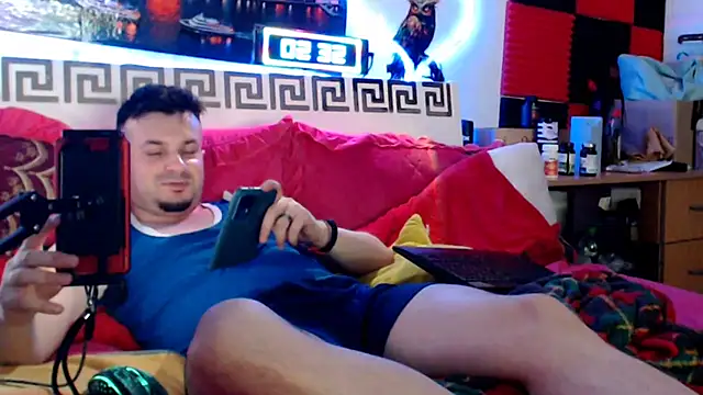 Hugec0ck007 Webcam show