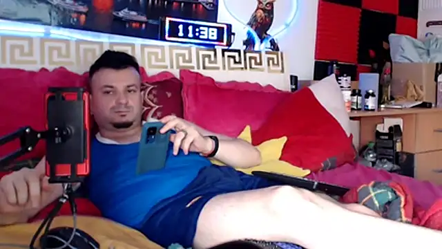 Hugec0ck007 Webcam show