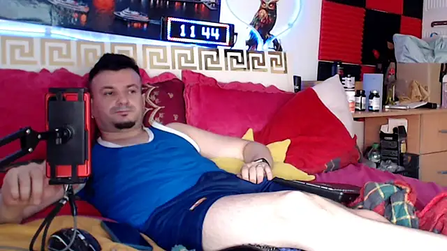 Show de Hugec0ck007 na webcam