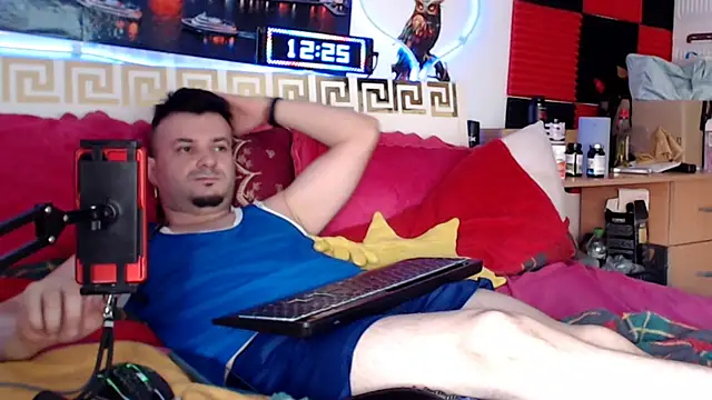 Hugec0ck007 Webcam-Show