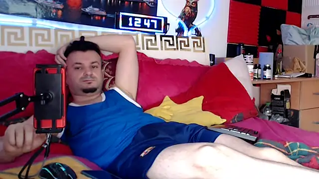 Hugec0ck007 Webcam show