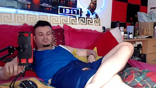 Webkamerová show Hugec0ck007