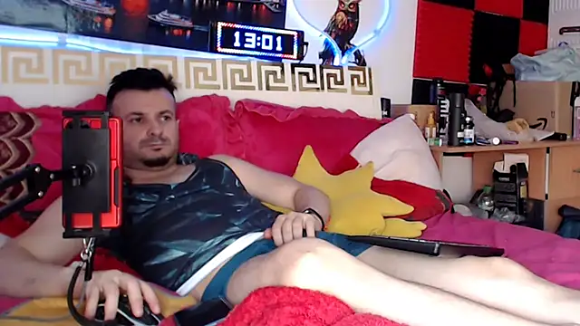 Webkamerová show Hugec0ck007
