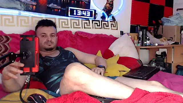 Webkamerová show Hugec0ck007