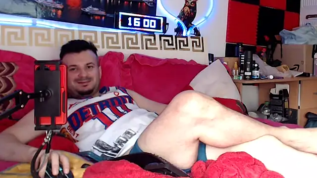 Hugec0ck007's Webcam Show