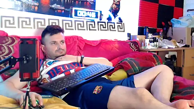Hugec0ck007n Webbikameraesitys