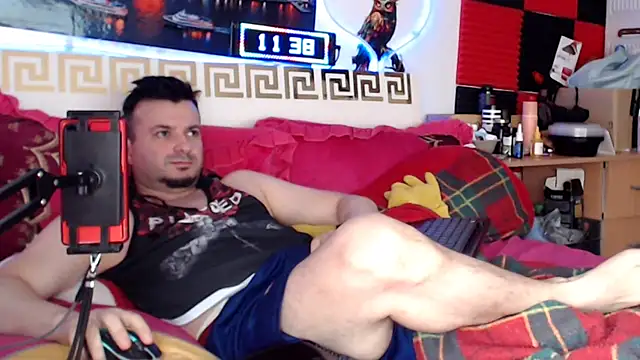 Hugec0ck007 webcam show