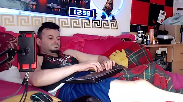 Hugec0ck007 Webcam show