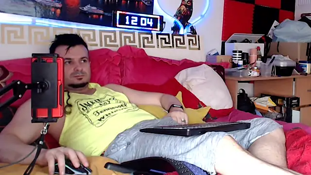 Hugec0ck007 Adlı Modelin Web Kamerası Şovu