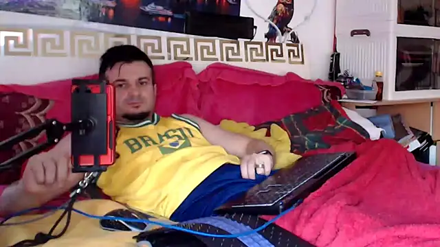 Webkamerová show Hugec0ck007