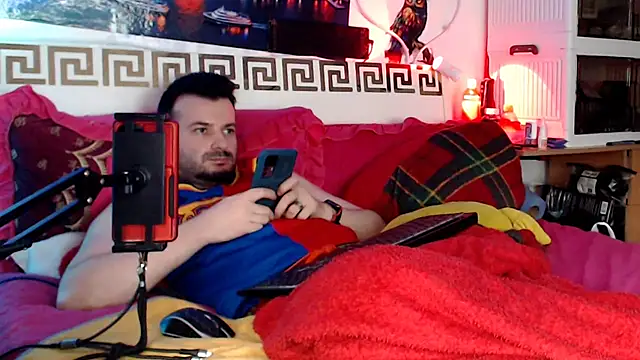 ErotictoyboyF69 Webcam show