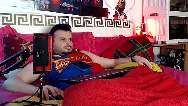 ErotictoyboyF69 Webcam show