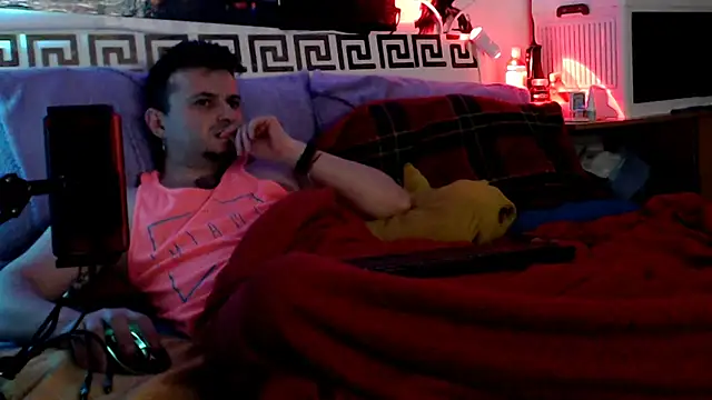 Show modela ErotictoyboyF69 na web-kameri