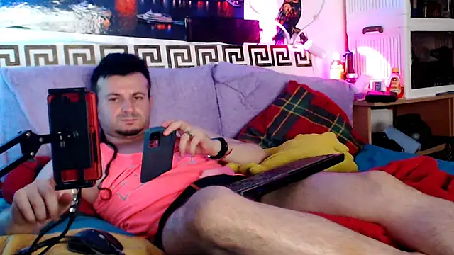 ErotictoyboyF69 Webcam show