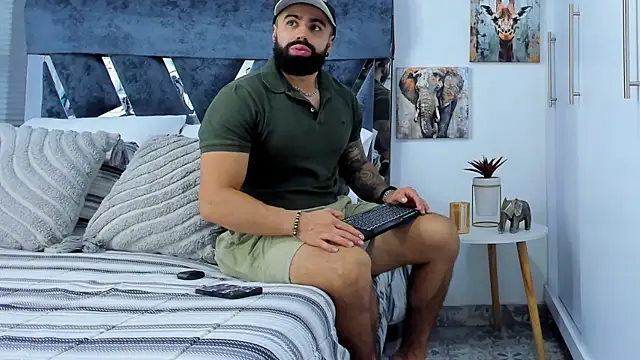 Zack_Froone's Webcam Show