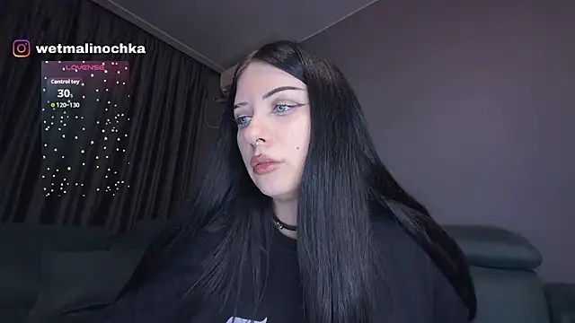 Webkamerová show mali_doll