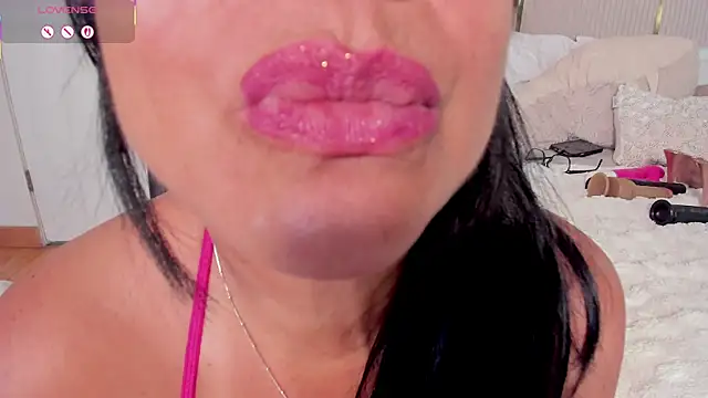 XXX chat uživo modela Jadeh_Williams02