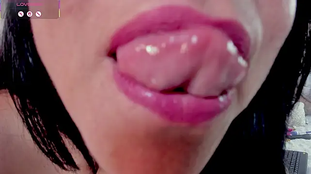 Jadeh_Williams02 XXX чат на живо