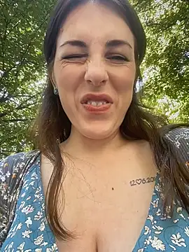 MommmyYummy 网络视讯表演