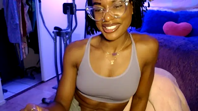 Chat +18 de CocoSage ao vivo