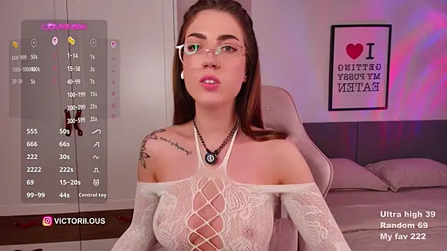 Show modela Mrs_Tory na web-kameri