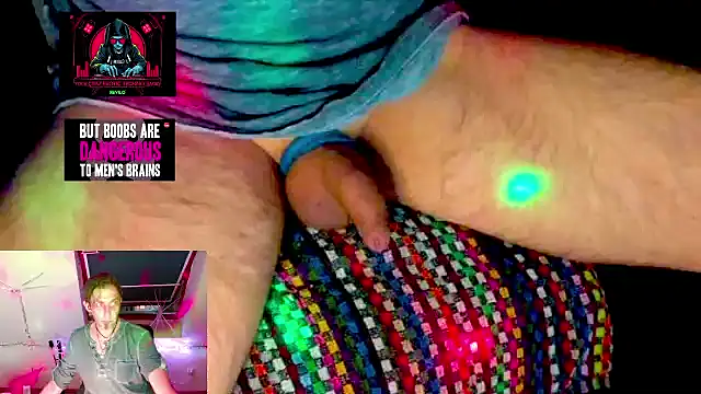 RevilO1180 Webcam show