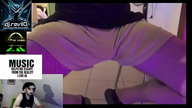 عرض كام RevilO1180