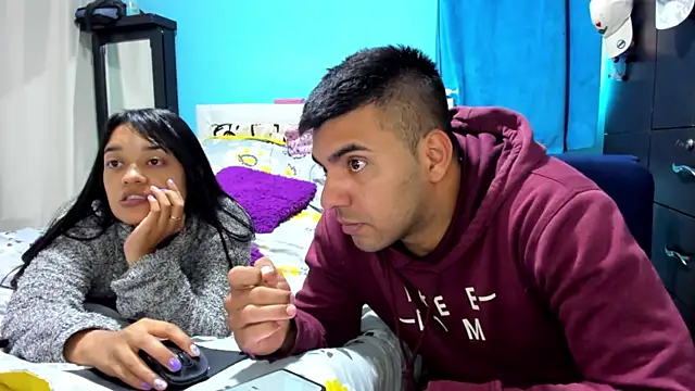 LazyandSniffer28 webcam show