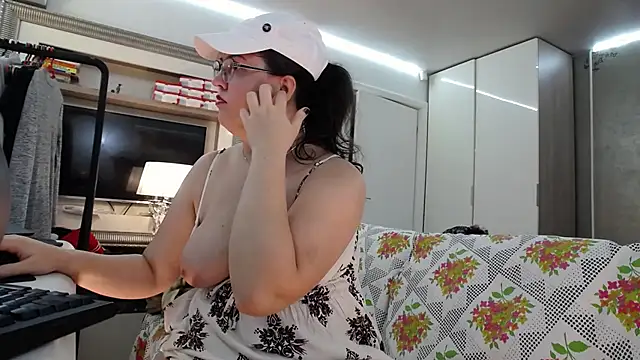 ILoveToFeelU: απευθείας συνομιλία ΧΧΧ