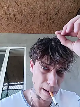 Pro100yy Show in webcam