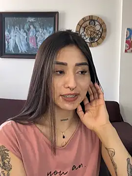 Онлайн чат XXX ananya_sex1