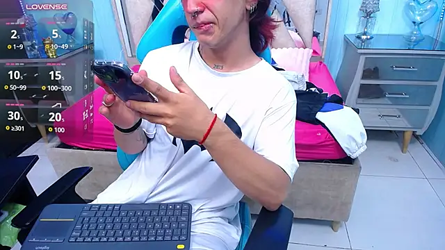 alex_477 Pertunjukan Webcam
