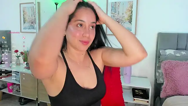 Gigi-bom's Live XXX Chat