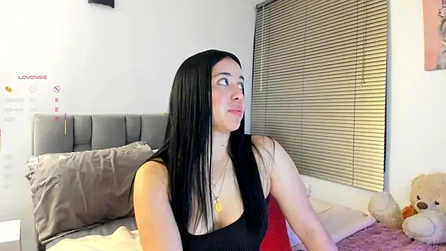 Gigi-bom's Live XXX Chat