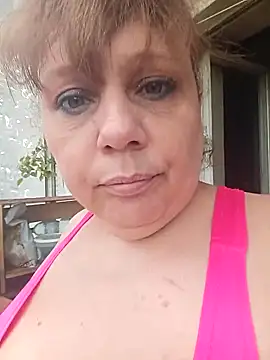 Chat +18 de Julian-A ao vivo