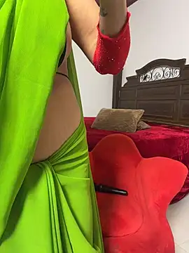 Ruvi_Queen Adlı Modelin Canlı XXX Sohbeti