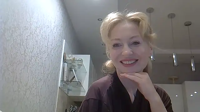 ZarinaSwiftn Webbikameraesitys
