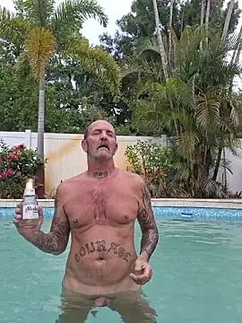 Hotbodyscottie: διαδικτυακό σόου στην κάμερα