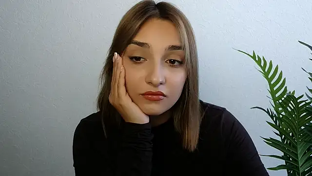 veryshygirl's Live Chat Room