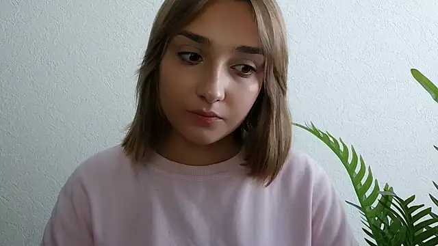 veryshygirl: онлайн-секс-чат