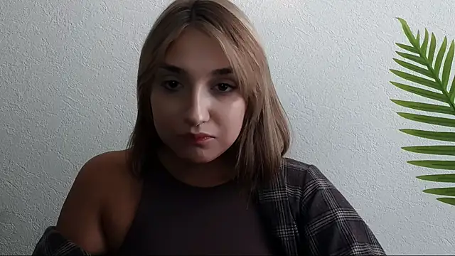 veryshygirl's Live XXX Chat