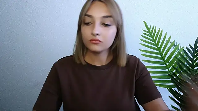 veryshygirl: онлайн-секс-чат