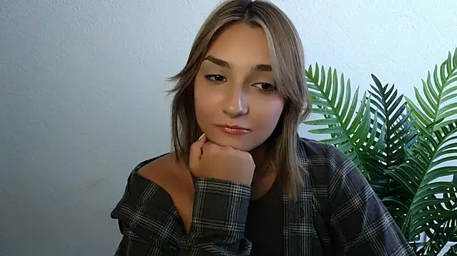 veryshygirl: онлайн-секс-чат