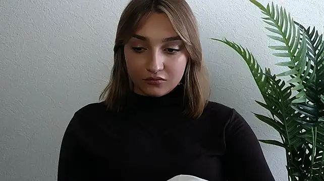 veryshygirl: απευθείας συνομιλία ΧΧΧ