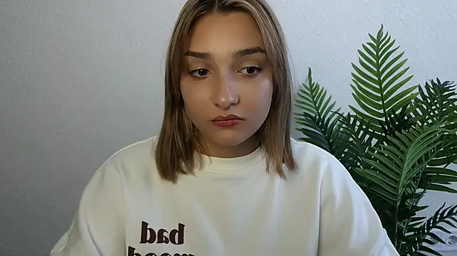 veryshygirl Adlı Modelin Web Kamerası Şovu