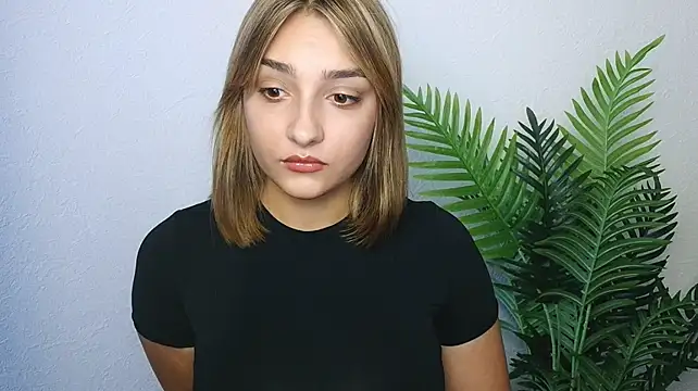 צ'אט XXX בשידור חי של veryshygirl