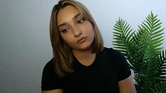 veryshygirl's Live XXX Chat